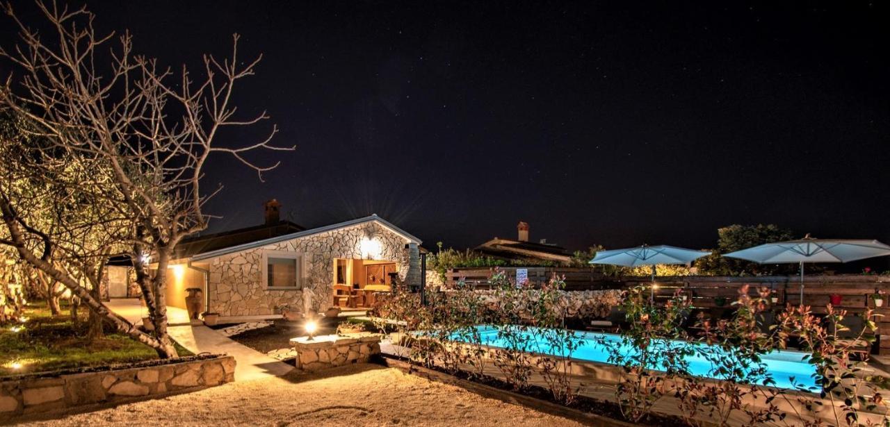 Haus Vita Pula Exteriér fotografie