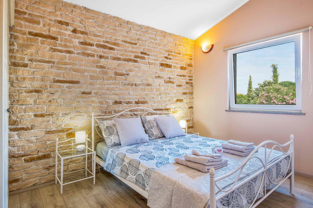 Haus Vita Pula Exteriér fotografie